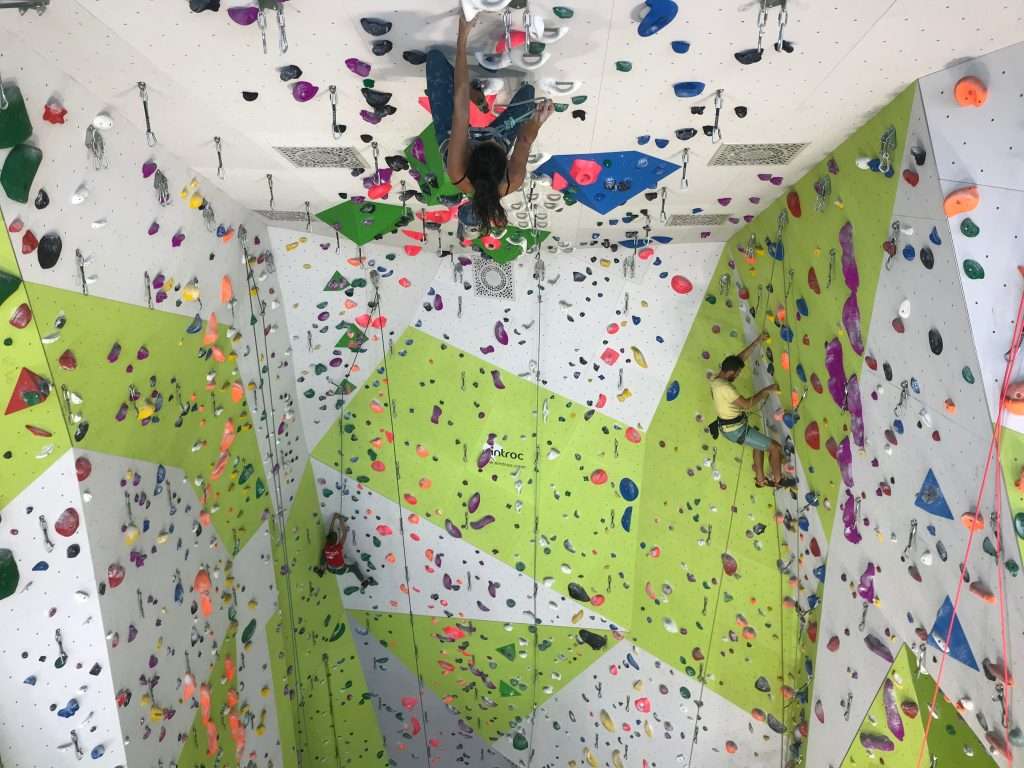 Arrampicata indoor Cortina nella palestra Cortina 360