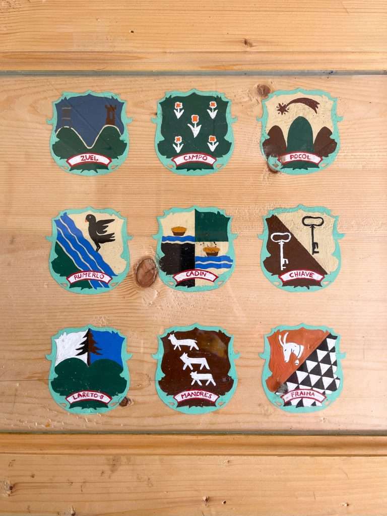 Stemmi delle Regole d'Ampezzo di Cortina d'Ampezzo