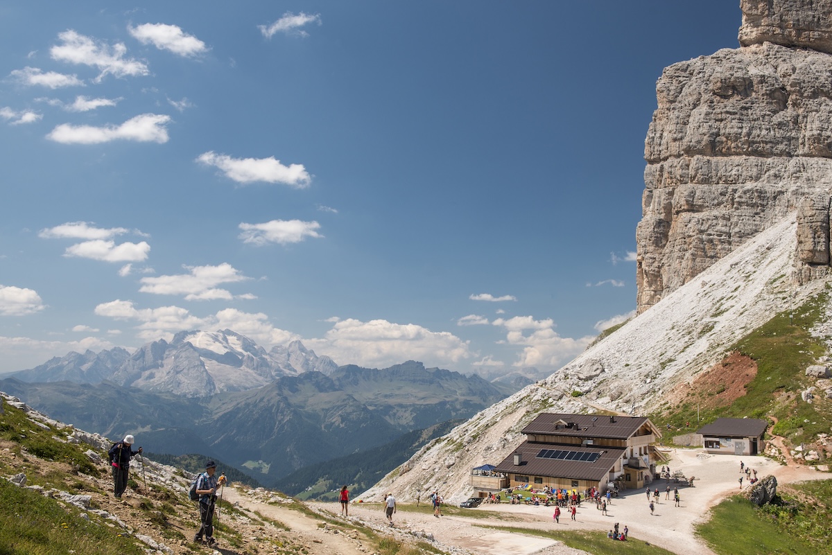 Rifugio Averau dall'alto estate