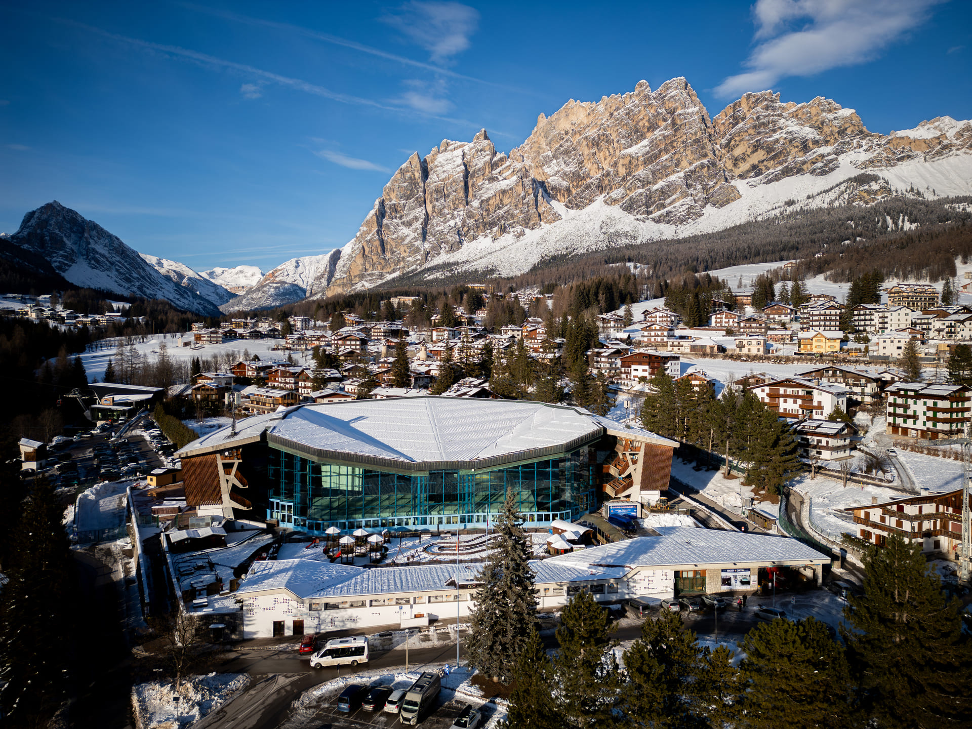 Stadio del ghiaccio cortina Inverno